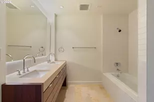 836 S Curry St, Portland, OR 97239 - Photo 19