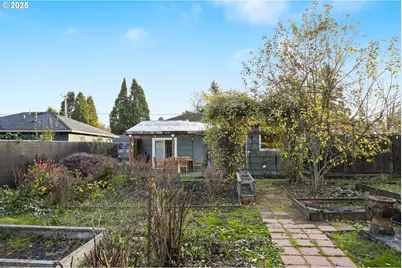 10361 NE Sacramento St, Portland, OR 97220 - Photo 39