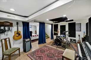 10361 NE Sacramento St, Portland, OR 97220 - Photo 25