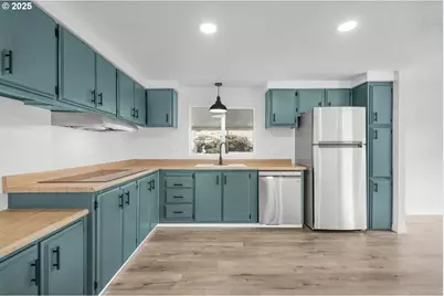 871 SW Liberty Bell Dr #474, Beaverton, OR 97006 - Photo 5