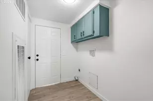 871 SW Liberty Bell Dr, Beaverton, OR 97006 - Photo 21