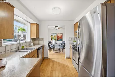 4968 SE Roethe Rd, Milwaukie, OR 97267 - Photo 9