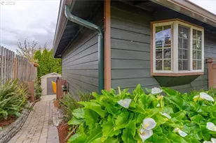 5240 Chapman St S, Salem, OR 97306 - Photo 47