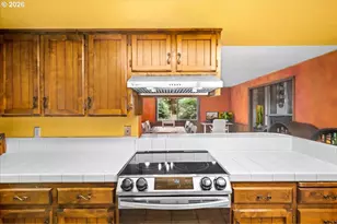 1111 NW Satara Ct, Salem, OR 97304 - Photo 17