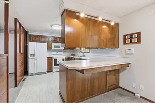 1145 NW Sunnywood Ct, McMinnville, OR 97128 - Photo 15