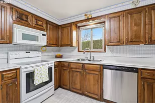 1145 NW Sunnywood Ct, McMinnville, OR 97128 - Photo 13