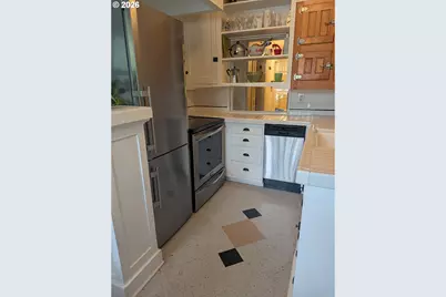 2829 SE Belmont St #305, Portland, OR 97214 - Photo 17