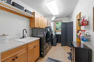 68260 Ridge Rd, North Bend, OR 97459 - Photo 33
