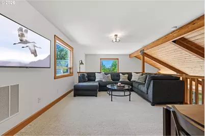 68260 Ridge Rd, North Bend, OR 97459 - Photo 23