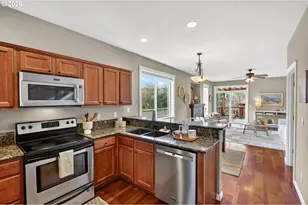 5603 SE Oak St, Portland, OR 97215 - Photo 5