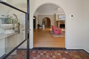 2208 NE 28th Ave, Portland, OR 97212 - Photo 3