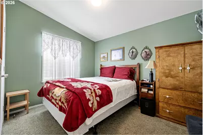 2512 Maia Loop, Springfield, OR 97477 - Photo 11