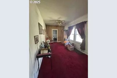 3627 NE 9th Ave, Portland, OR 97212 - Photo 5