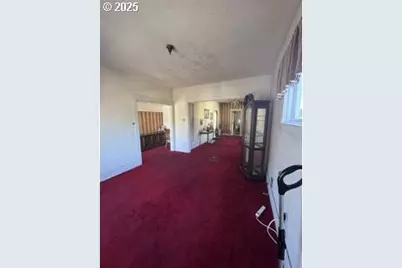 3627 NE 9th Ave, Portland, OR 97212 - Photo 3