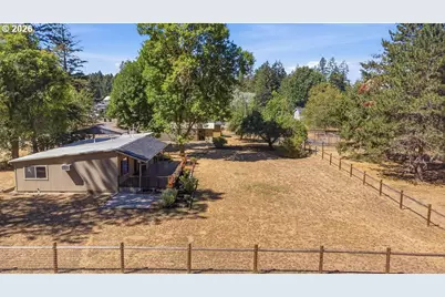 87775 Erdman Way, Veneta, OR 97487 - Photo 7