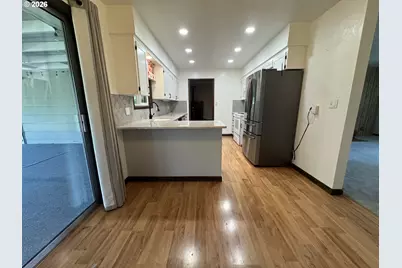 845 W Rose St, Lebanon, OR 97355 - Photo 15