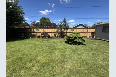 845 W Rose St, Lebanon, OR 97355 - Photo 43