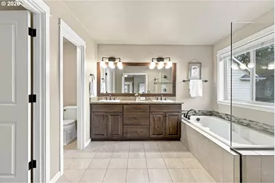 4992 Summit St, West Linn, OR 97068 - Photo 23