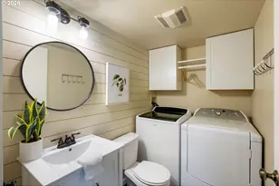 808 9th St, Hood River, OR 97031 - Photo 13