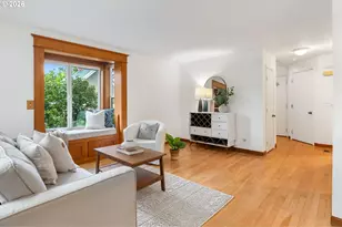 808 9th St, Hood River, OR 97031 - Photo 5