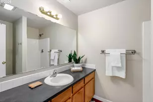 808 9th St, Hood River, OR 97031 - Photo 17