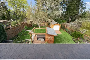 2050 Friendly St, Eugene, OR 97405 - Photo 27