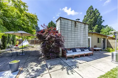 2889 Van Ave, Eugene, OR 97401 - Photo 41