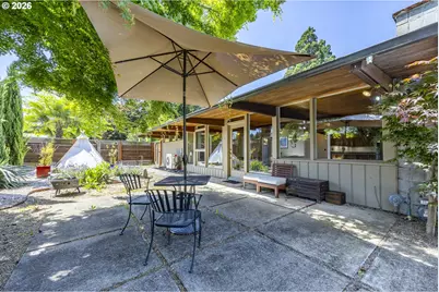 2889 Van Ave, Eugene, OR 97401 - Photo 43
