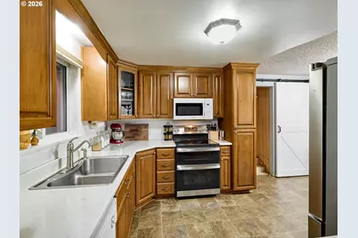 750 NE 5th St, Willamina, OR 97396 - Photo 11