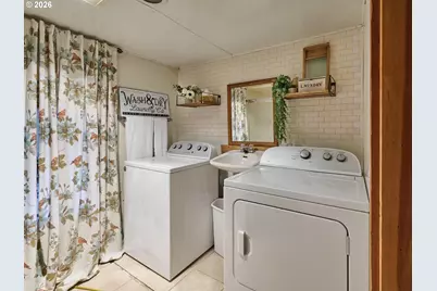 750 NE 5th St, Willamina, OR 97396 - Photo 21