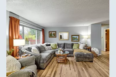 750 NE 5th St, Willamina, OR 97396 - Photo 5