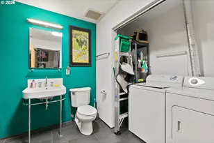 1400 NW Irving St, Portland, OR 97209 - Photo 25