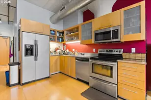 1400 NW Irving St, Portland, OR 97209 - Photo 21