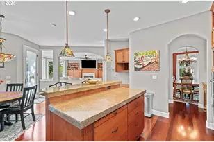 14322 SE Donatello Loop, Happy Valley, OR 97086 - Photo 11