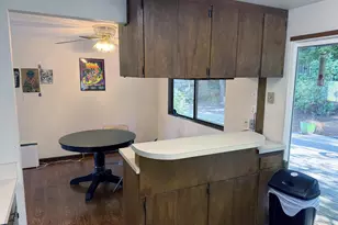 3616 Wilshire Ln, Eugene, OR 97405 - Photo 9