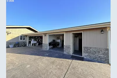 3647 SW Highway 97, Madras, OR 97741 - Photo 21