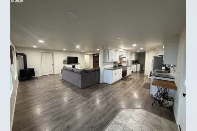 3647 SW Highway 97, Madras, OR 97741 - Photo 3