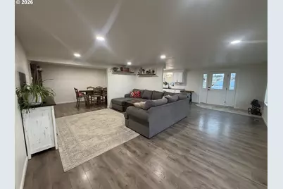 3647 SW Highway 97, Madras, OR 97741 - Photo 7