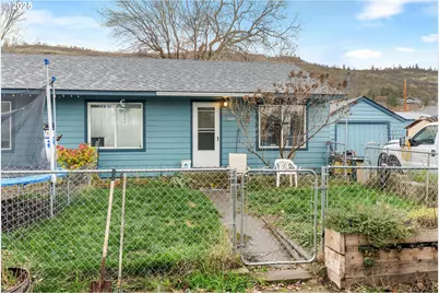 1008 Snipes St, The Dalles, OR 97058 - Photo 3