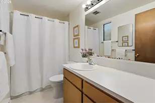 11490 SW Crown Dr, King City, OR 97224 - Photo 23