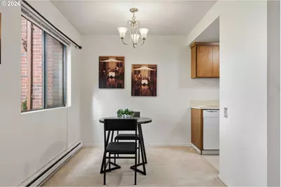 11490 SW Crown Dr #2, King City, OR 97224 - Photo 9
