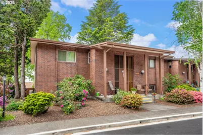 11490 SW Crown Dr #2, King City, OR 97224 - Photo 1