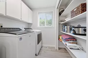 4437 NW Metolius Ct, Portland, OR 97229 - Photo 33