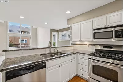 10217 NW Alder Grove Ln, Portland, OR 97229 - Photo 9