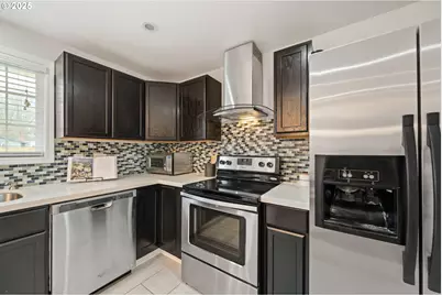 1948 NE Sunrise Ln, Hillsboro, OR 97124 - Photo 11