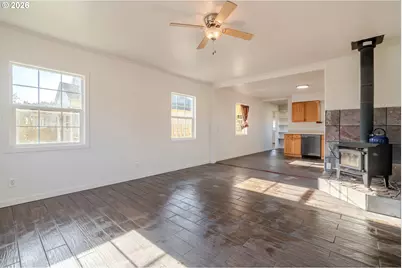 1360 2nd Ave, Sweet Home, OR 97386 - Photo 5