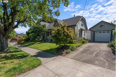 830 NE Cesar E Chavez Blvd, Portland, OR 97232 - Photo 39