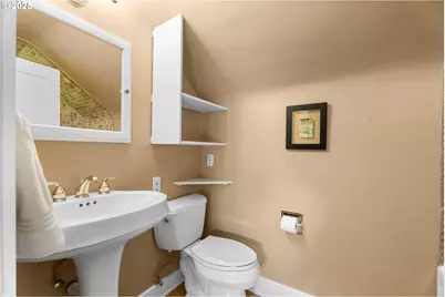 830 NE Cesar E Chavez Blvd, Portland, OR 97232 - Photo 29