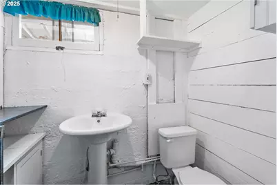 830 NE Cesar E Chavez Blvd, Portland, OR 97232 - Photo 37