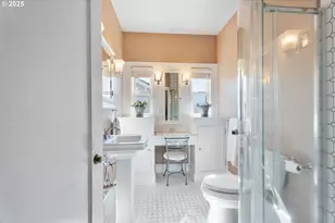 830 NE Cesar E Chavez Blvd, Portland, OR 97232 - Photo 23